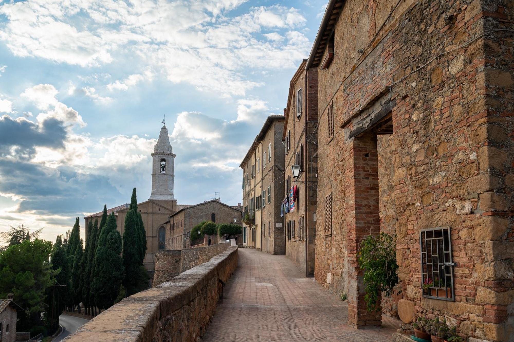 Artistica Pienza - Breathtaking Val D'Orcia View Apartment ภายนอก รูปภาพ